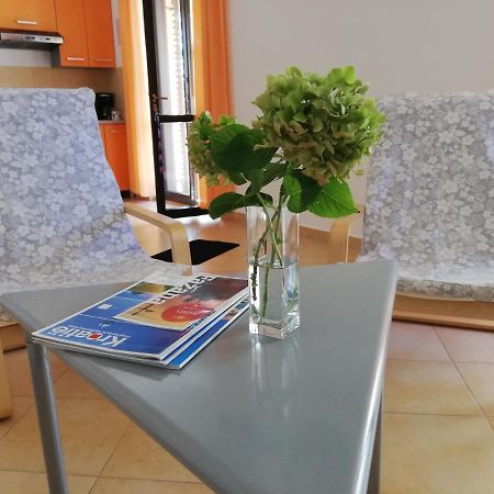 Apartment Suzy With Private Parking Fažana Εξωτερικό φωτογραφία